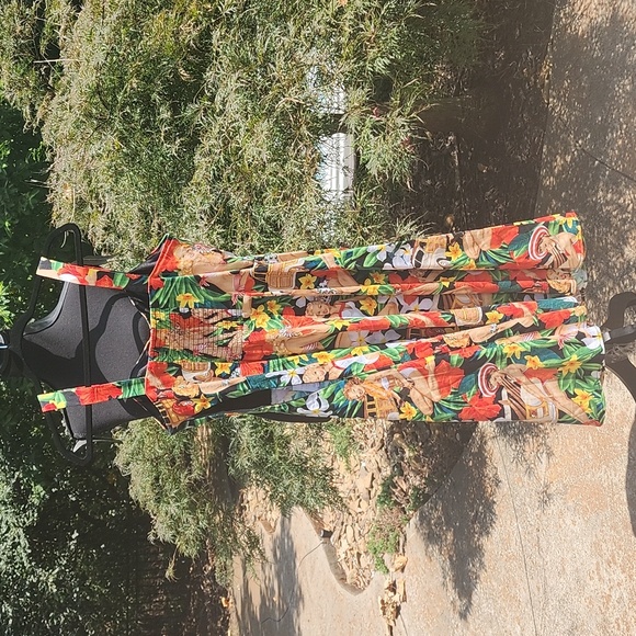 NWOT Belle Poque Summer Dress Bold Print Pin Up Girls Hibiscus Island Sz Med - Picture 3 of 12